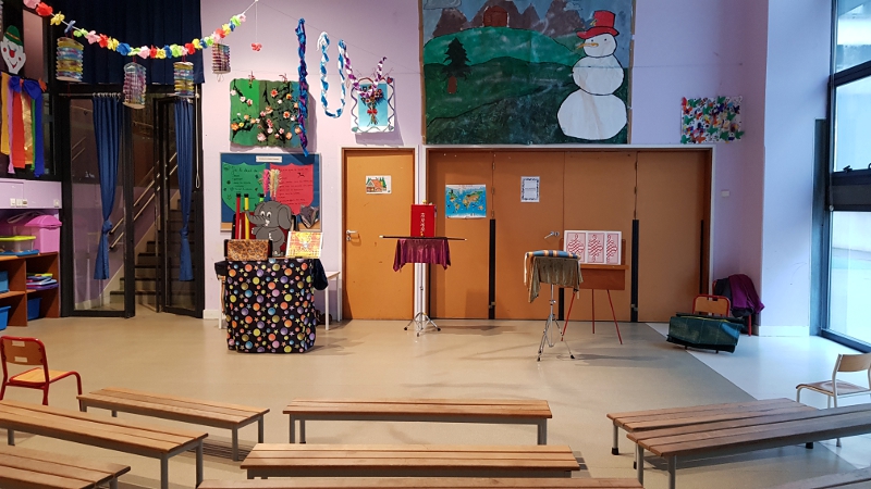 Installation du spectacle de magie à l'école maternelle Pommard à Paris